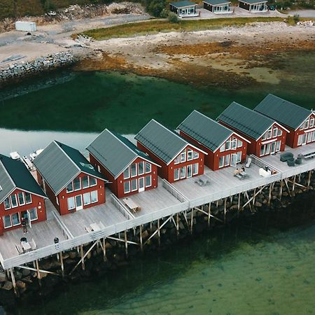 Molobua, Fantastic Place By The Sea Leknes Exteriör bild