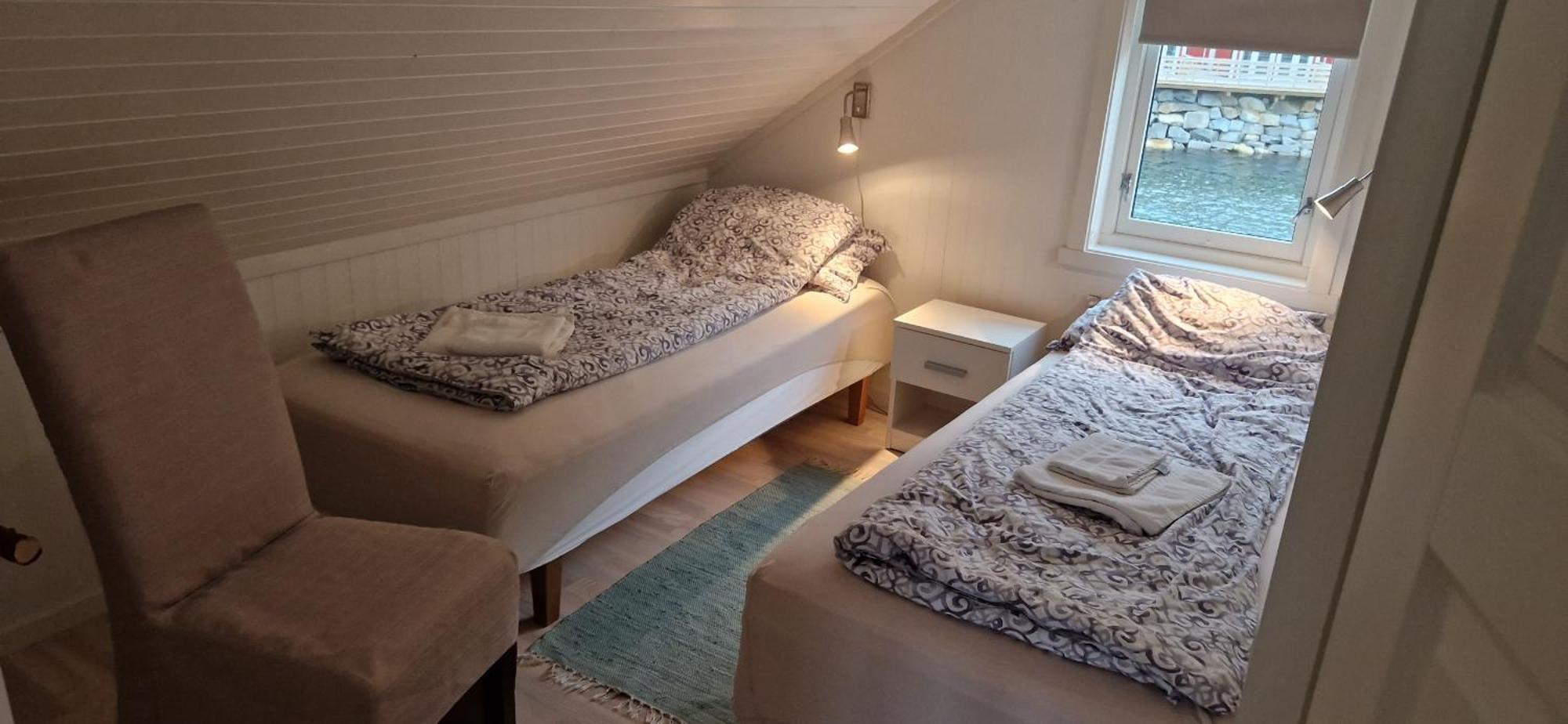 Molobua, Fantastic Place By The Sea Leknes Exteriör bild