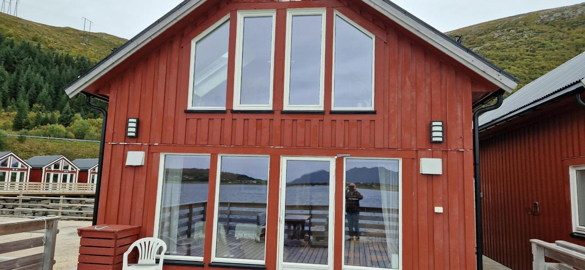 Molobua, Fantastic Place By The Sea Leknes Exteriör bild