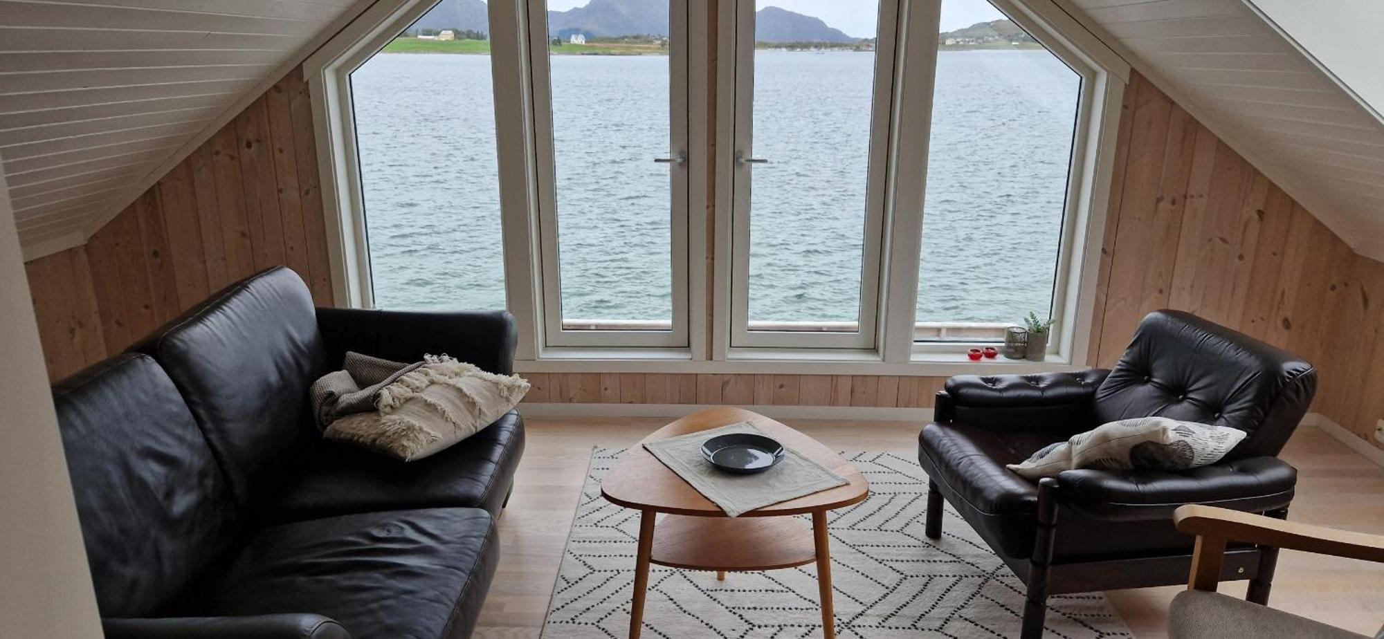 Molobua, Fantastic Place By The Sea Leknes Exteriör bild
