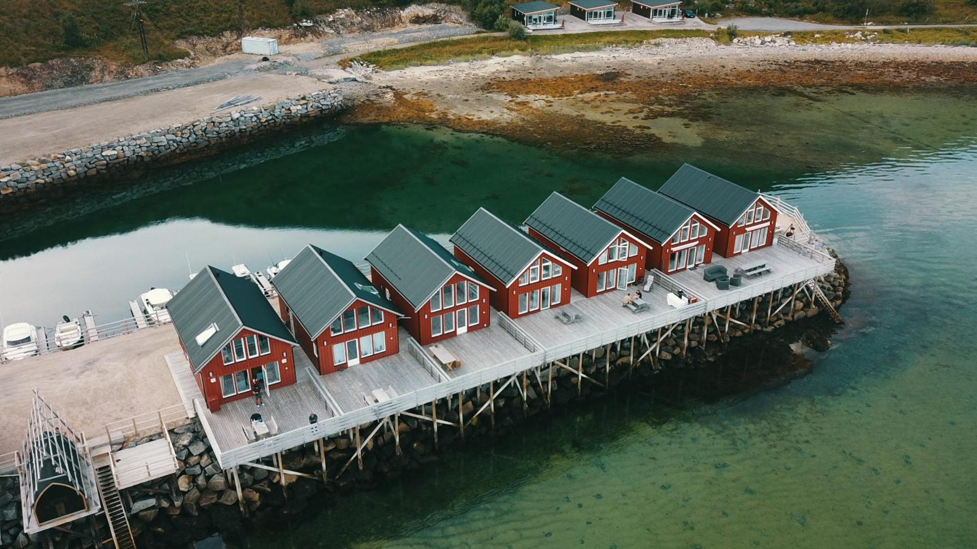 Molobua, Fantastic Place By The Sea Leknes Exteriör bild